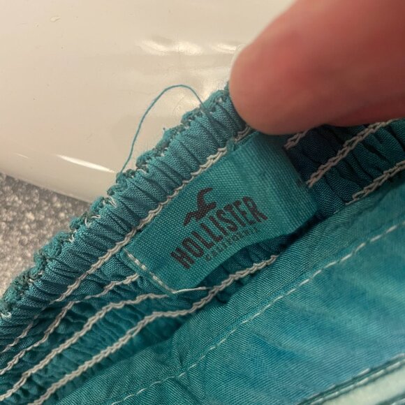 Hollister mini lace dress in turquoise with white lace trim - Picture 5 of 7